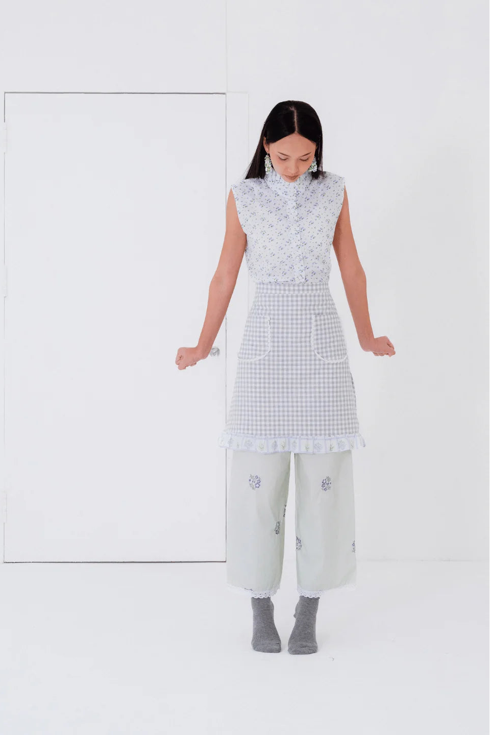 Caspian Sleeveless Blouse White - Toko Didiyo
