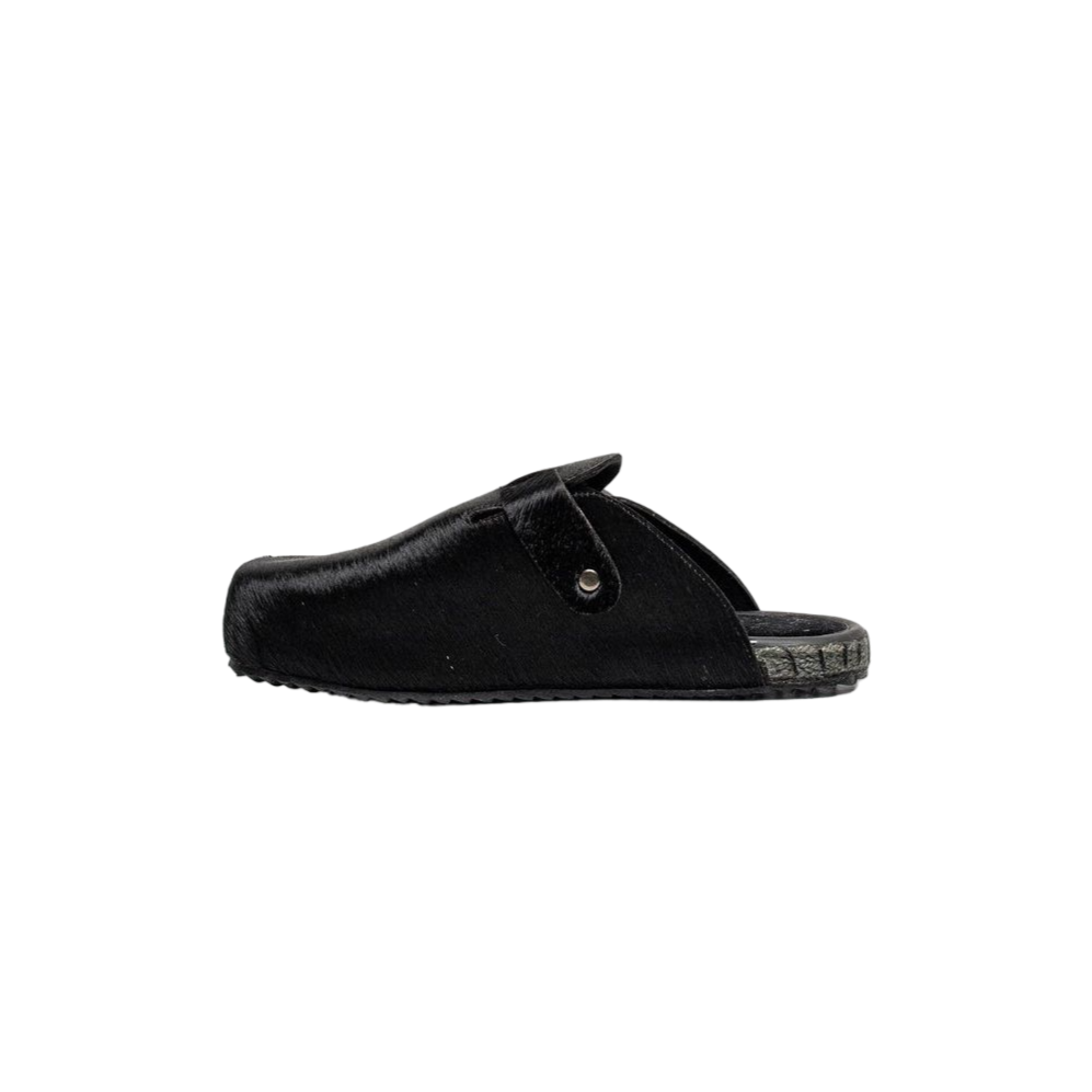 Tigah Black Pony Clogs Side