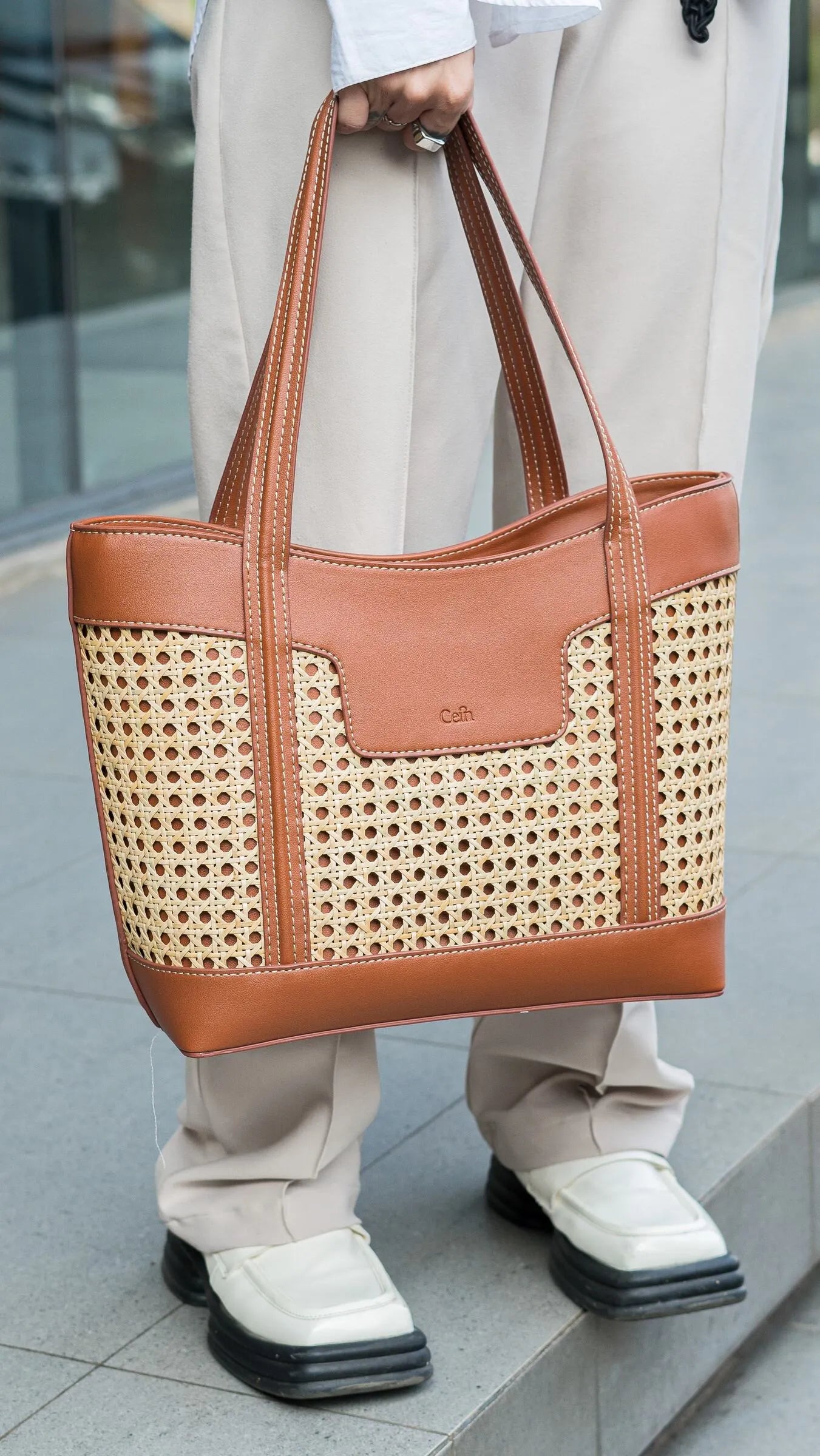 Arum Totebag Brown (L) - Cein Goods