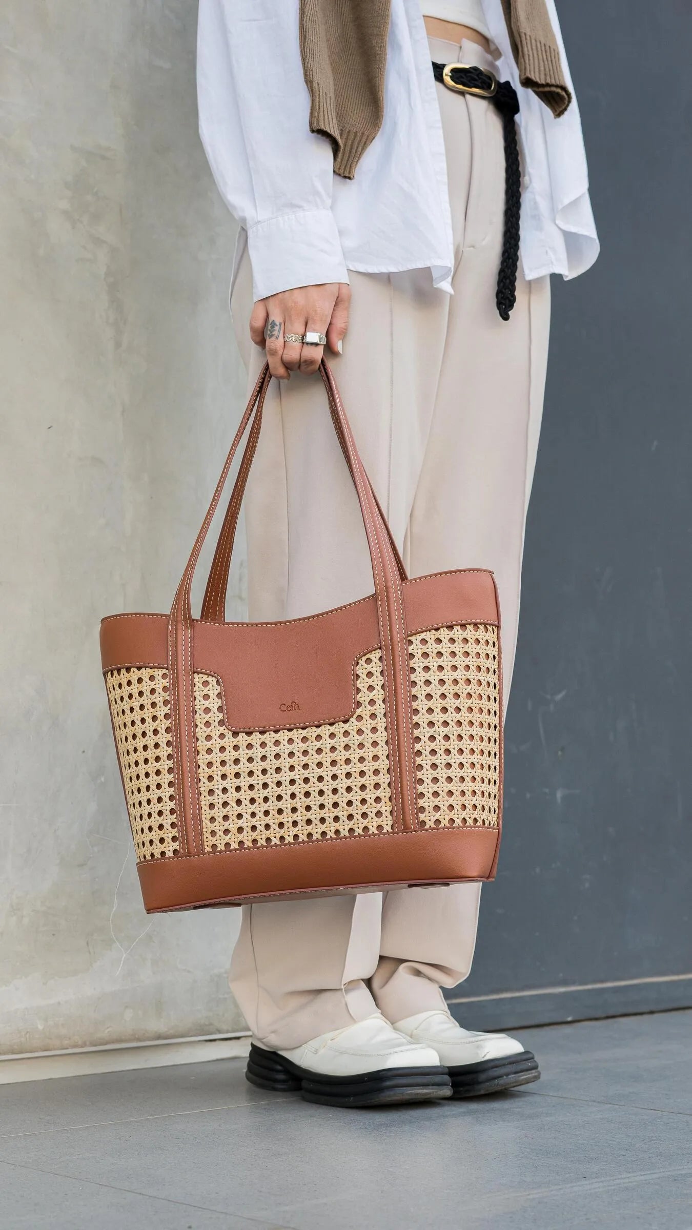 Arum Totebag Brown (L) - Cein Goods