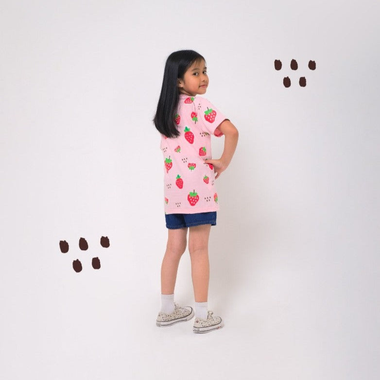 Strawberry Article - Meet The Kids