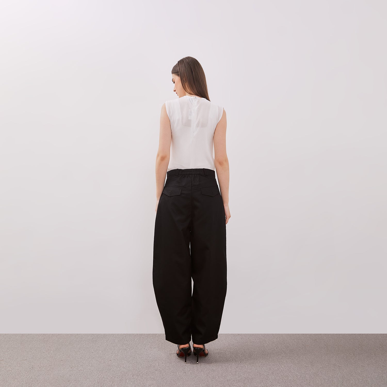 Arla Barrel Pants - Isoos Studios