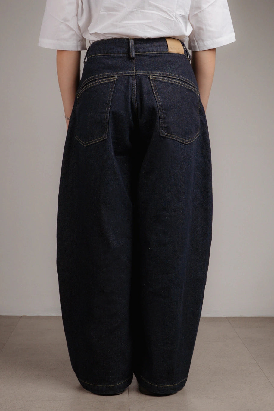 Rei Super Baggy Barrel Raw Denim (XXL) - Ambra La Moda