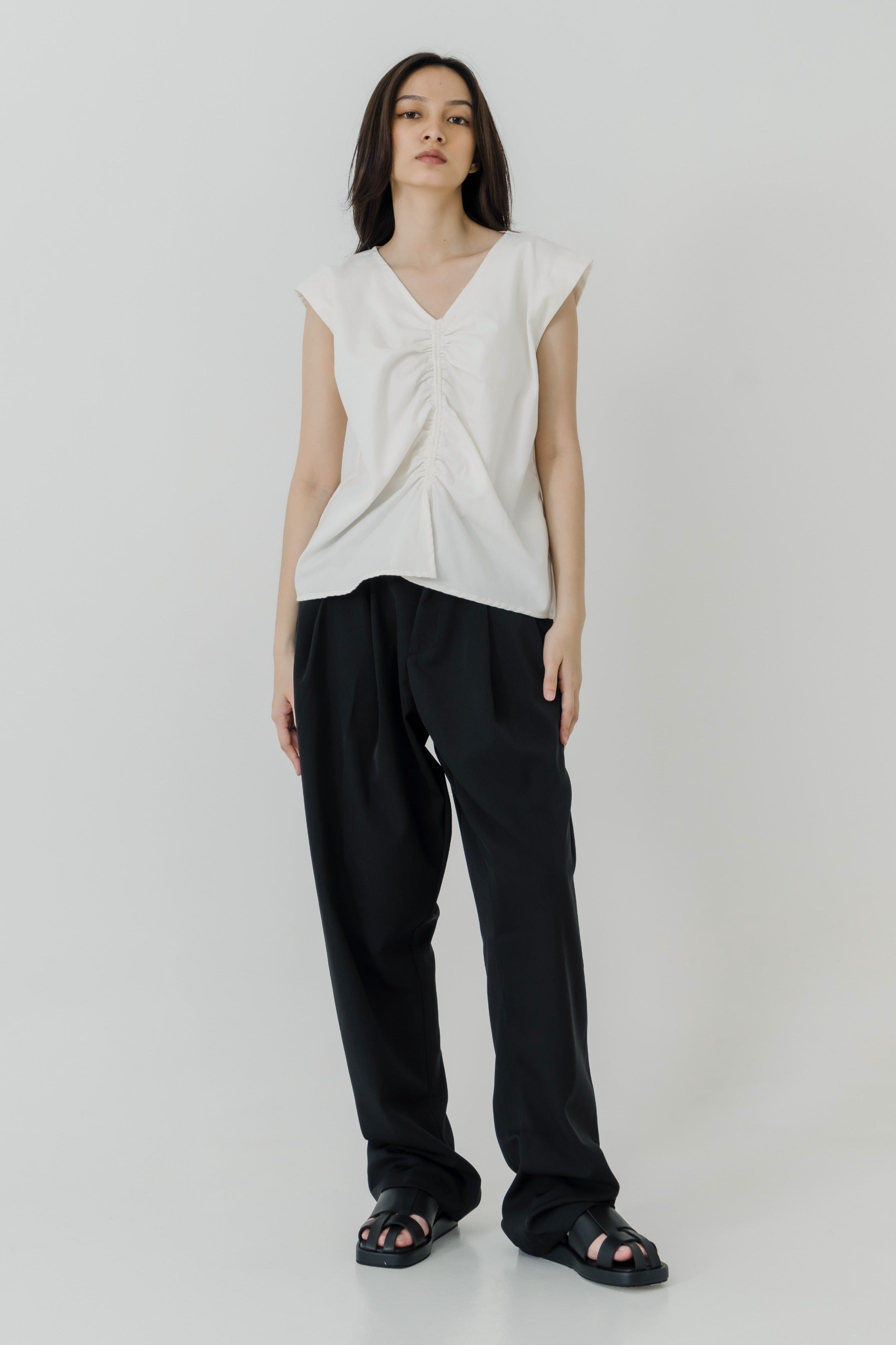 Oru Blouse BW - Kajuaruna