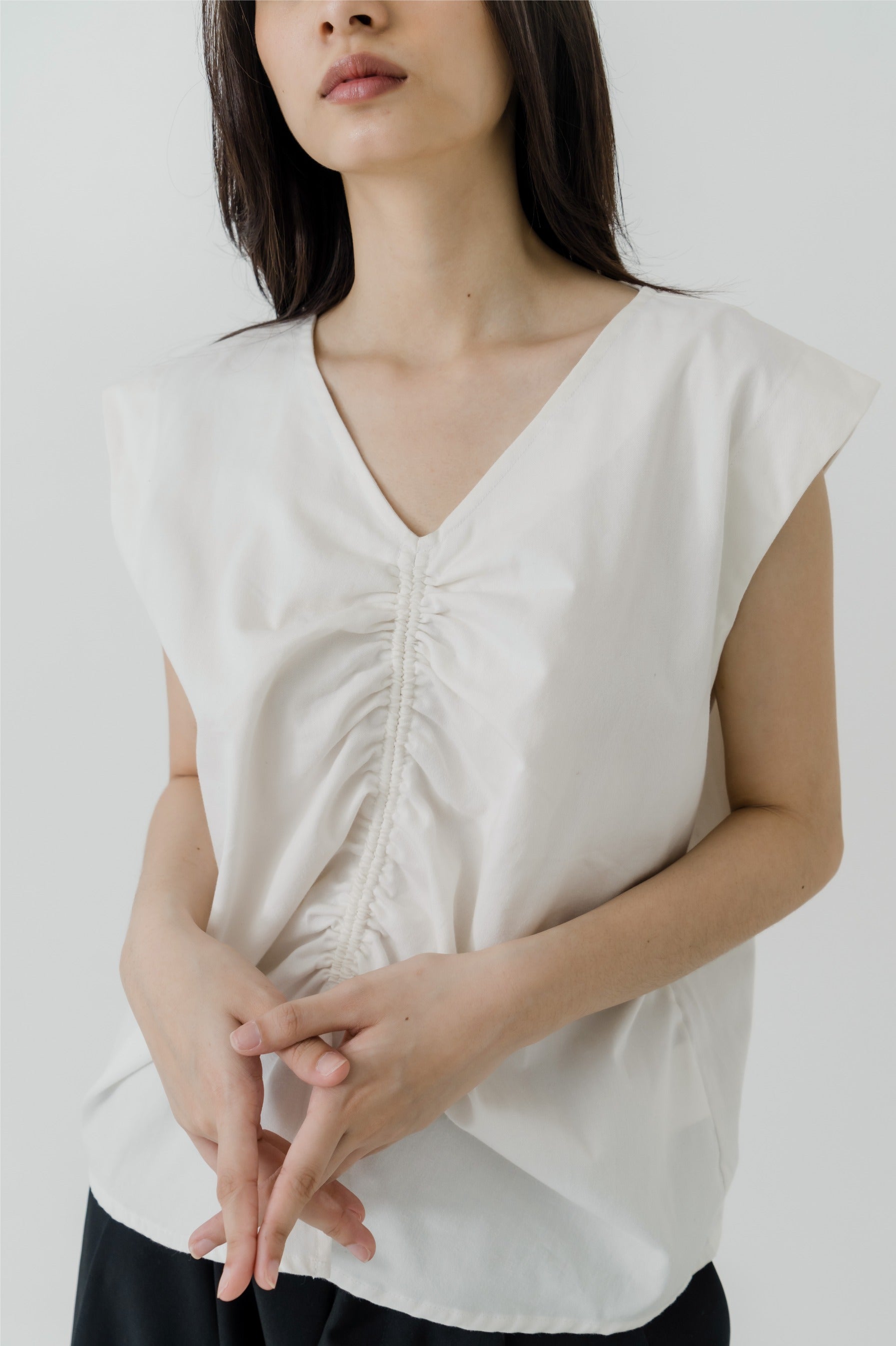 Oru Blouse BW - Kajuaruna