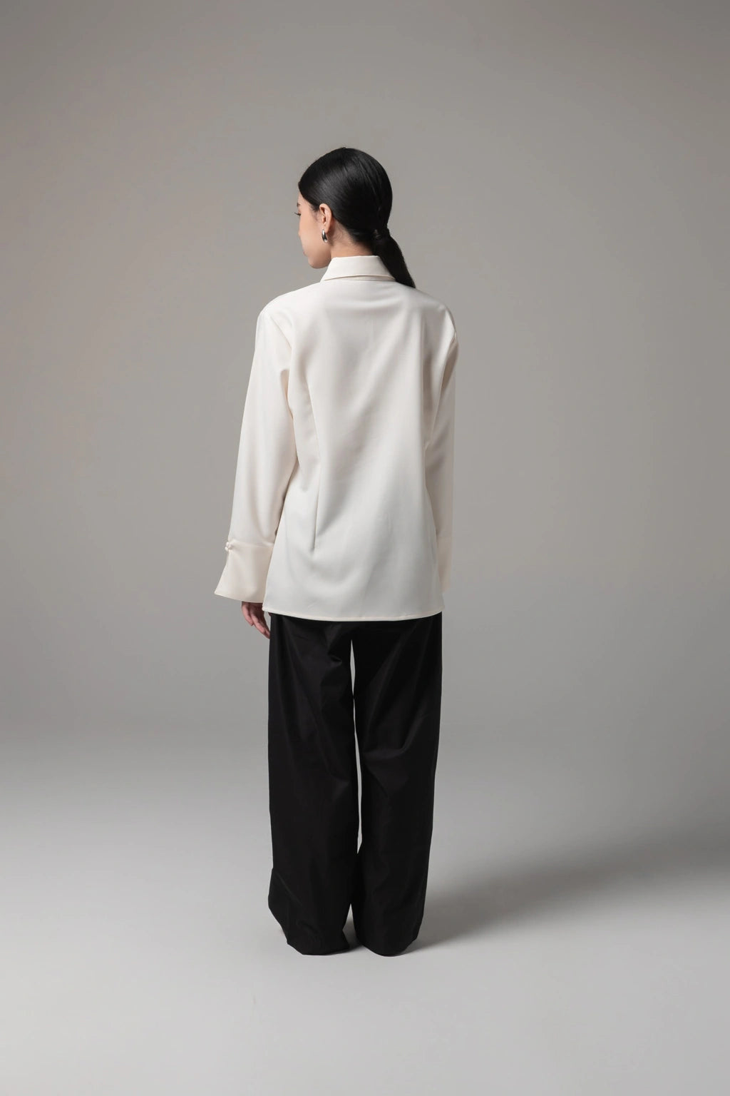 New Nera Blouse BW - Kajuaruna