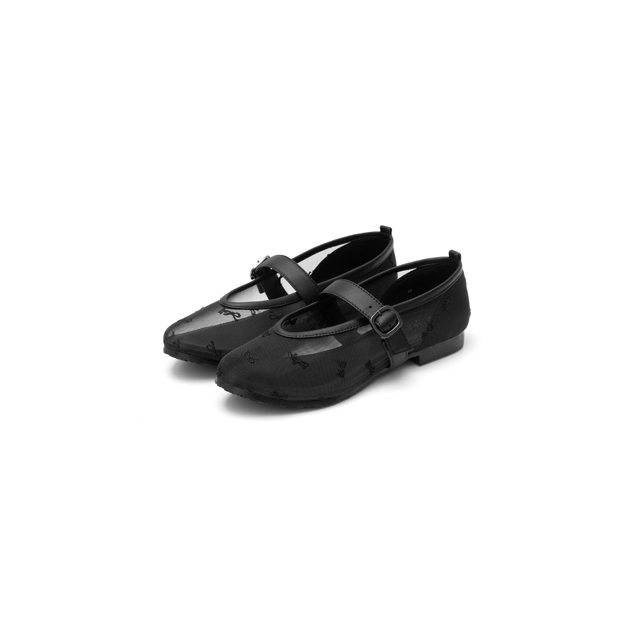 A pair of black flatshoes with a Mary Jane design, featuring a mesh material and smooth ribbon decoration.