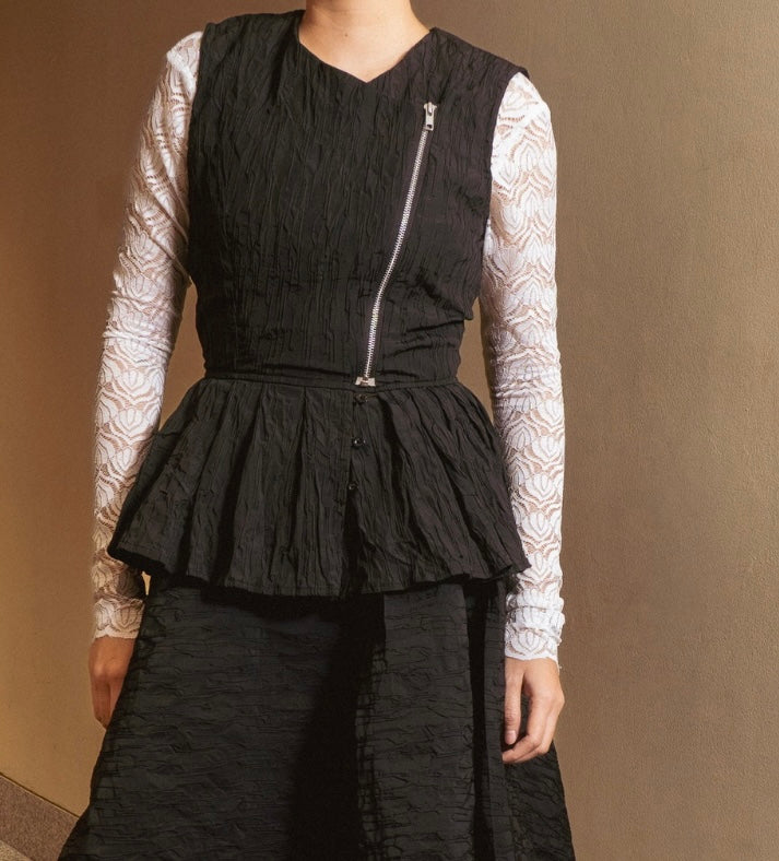 Oshiage Top Black - Alexalexa