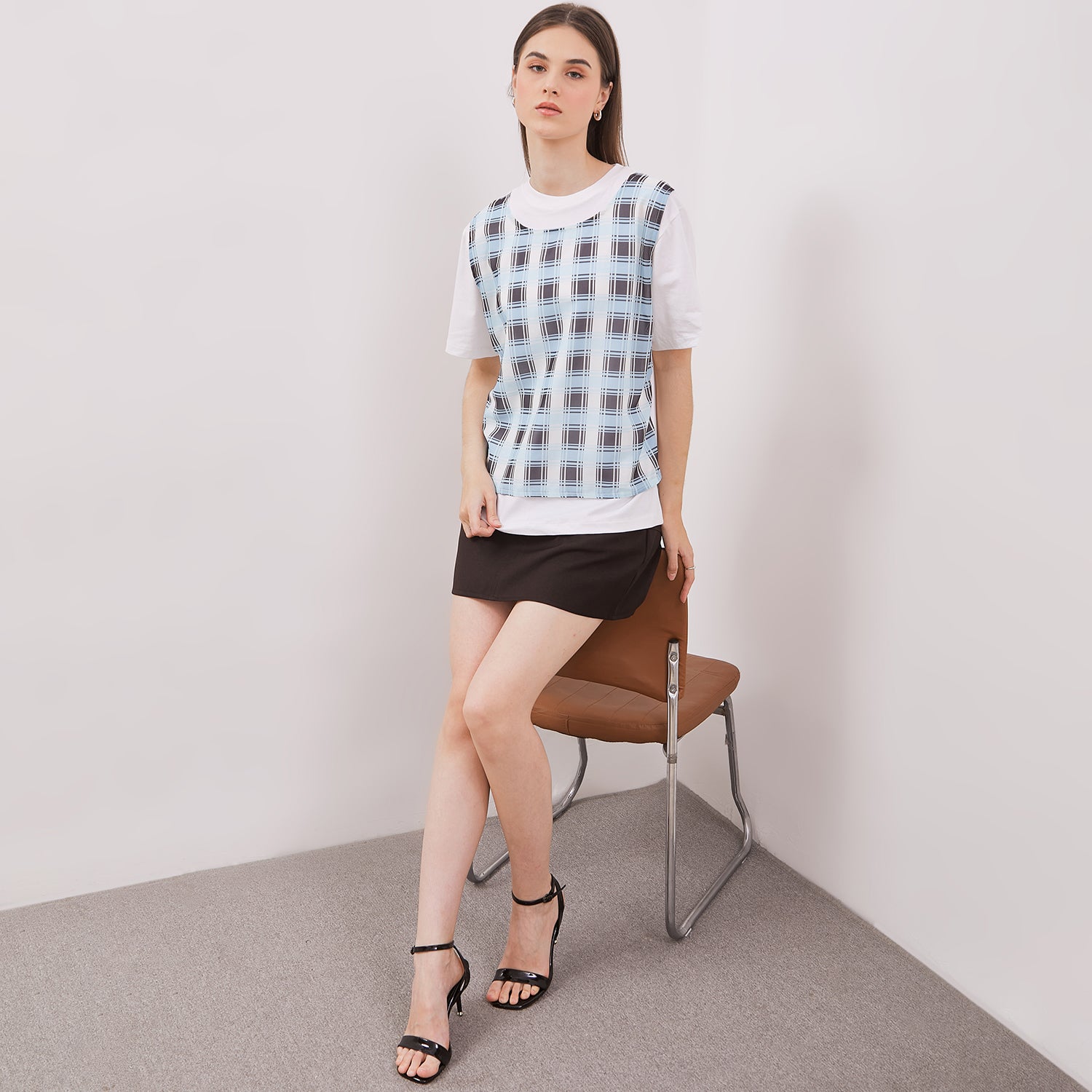 Thara T-Shirt White - Isoos Studios