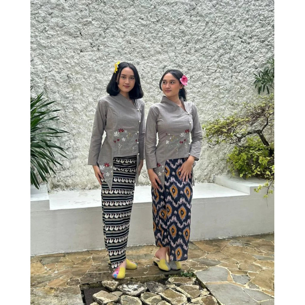Tunic Madya Kelabu - Merona