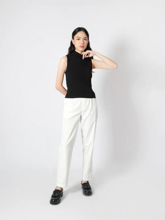Turtle Sleeveless Knit Black - Thenblank