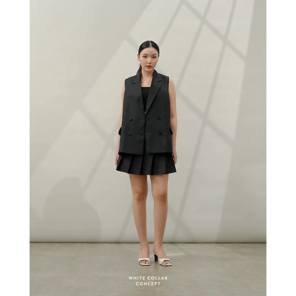 Vier Vest - White Collar Concept