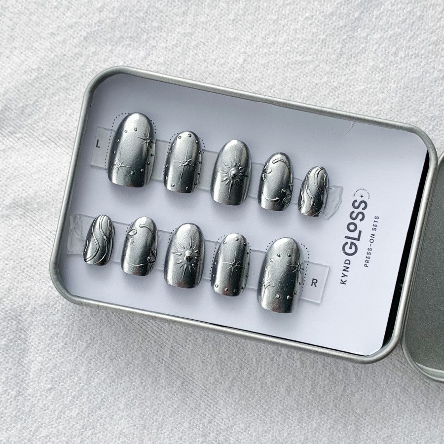 Silver Stellar Chrome Press-On Oval - Kynd Gloss