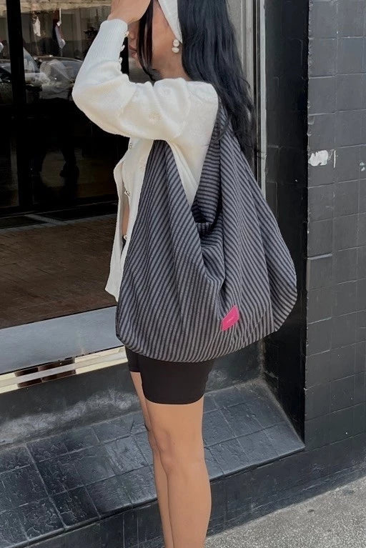 Gruu Hobo Bag Black - Vidoj