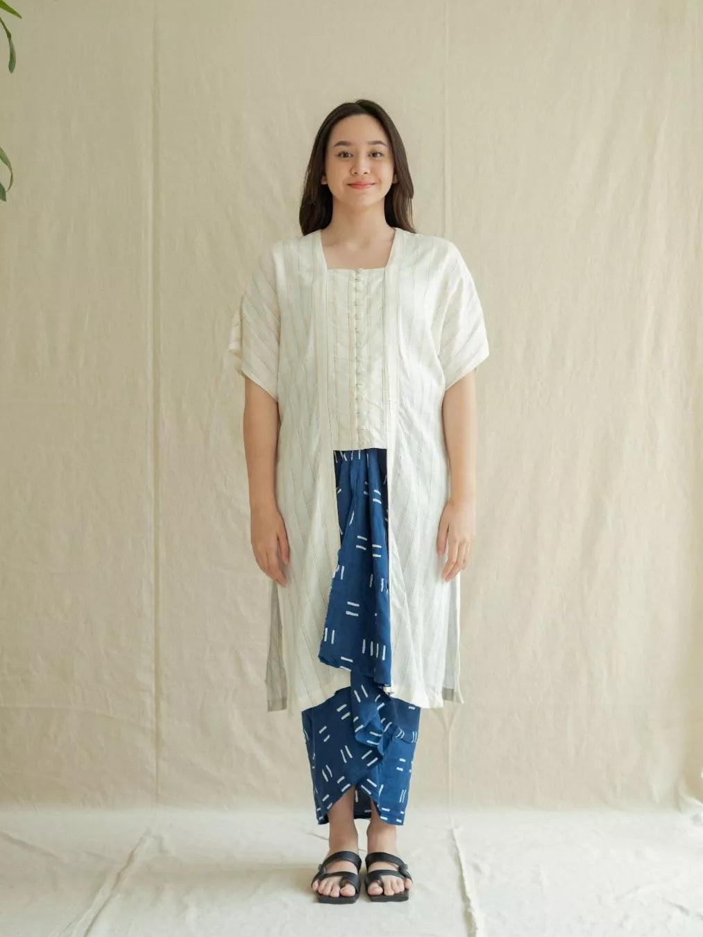 Kebaya Djenar - Salur Putih - Labuan Linen Wear