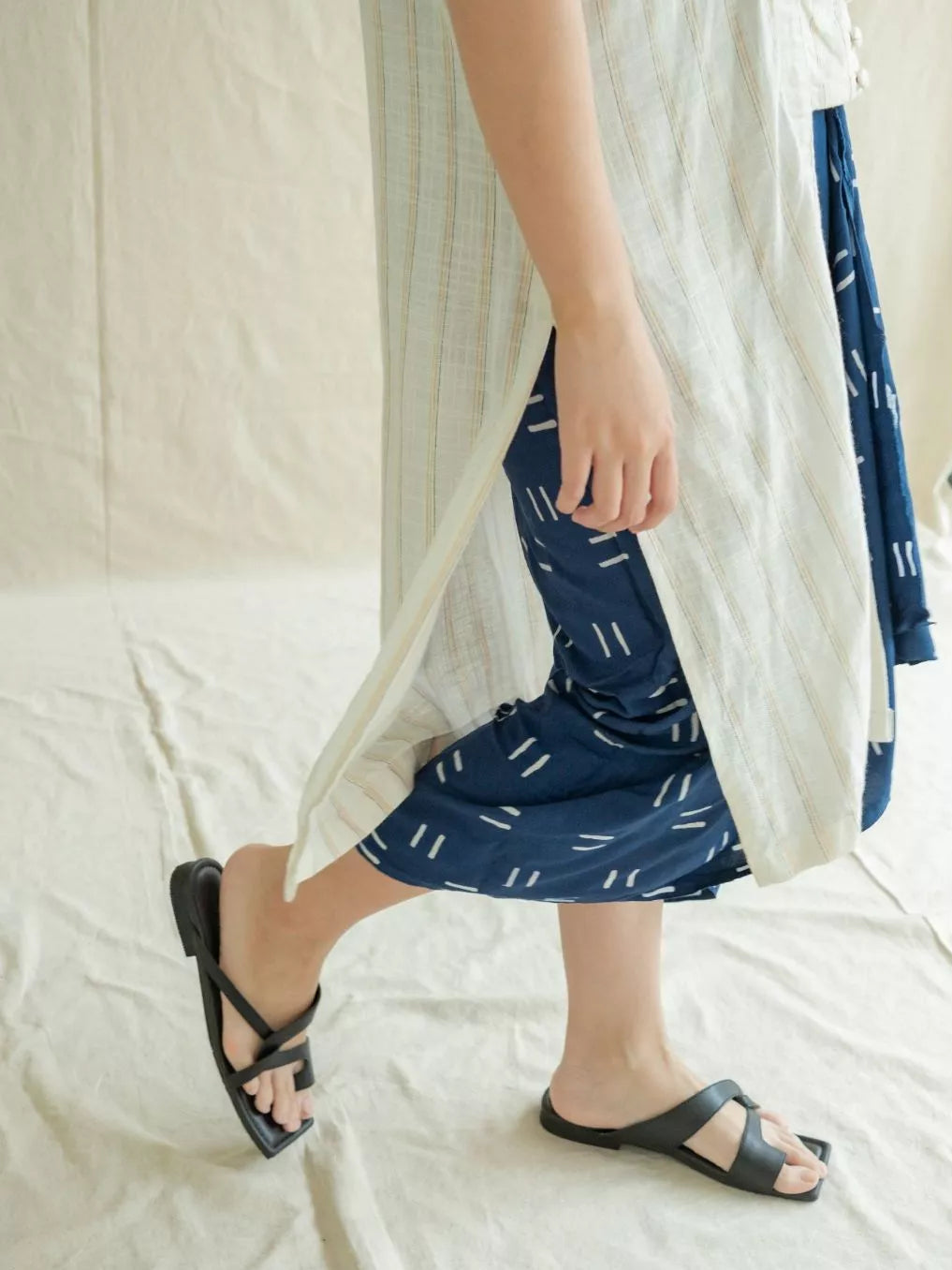 Kebaya Djenar - Salur Putih - Labuan Linen Wear