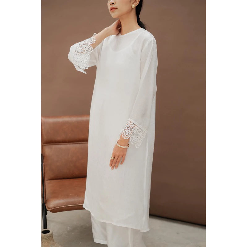 Ardin Tunik - Monday To Friday