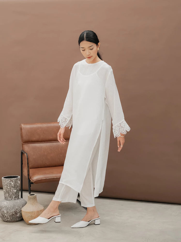 Ardin Tunik - Monday To Friday