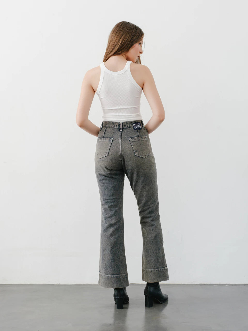 Zola Pocket Flare Jeans Pants Retro Sand - The Auctus