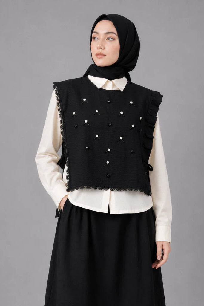Beads Ruffle Vest Black - Aumone