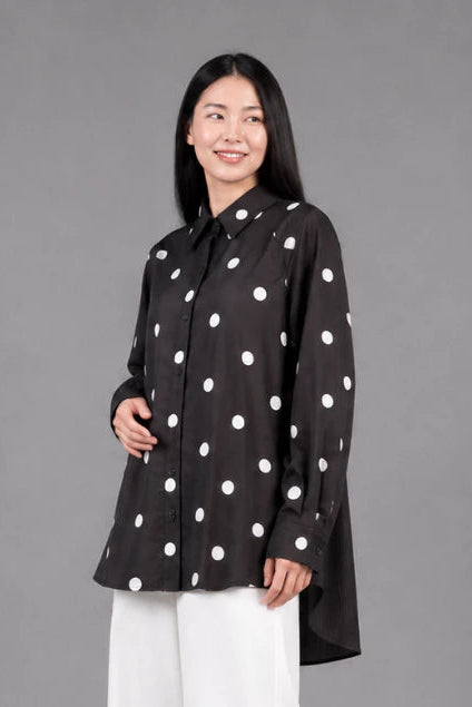 2 Tone Pleats Polka Shirt Black - Aumone