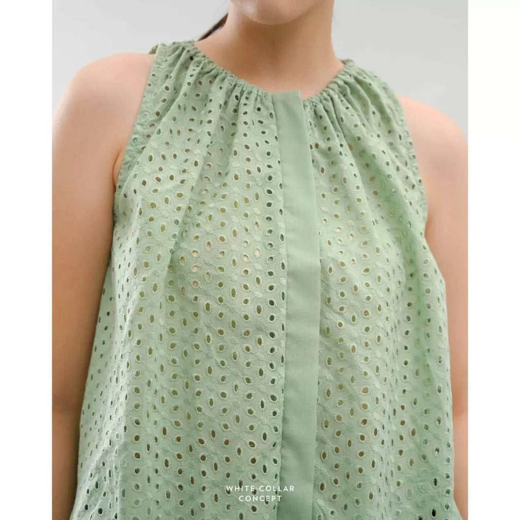 Maru Top - White Collar Concept