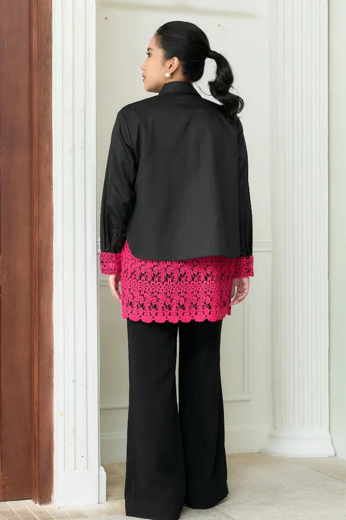 Firly Embroidery Shirt Hitam Pink - Mine
