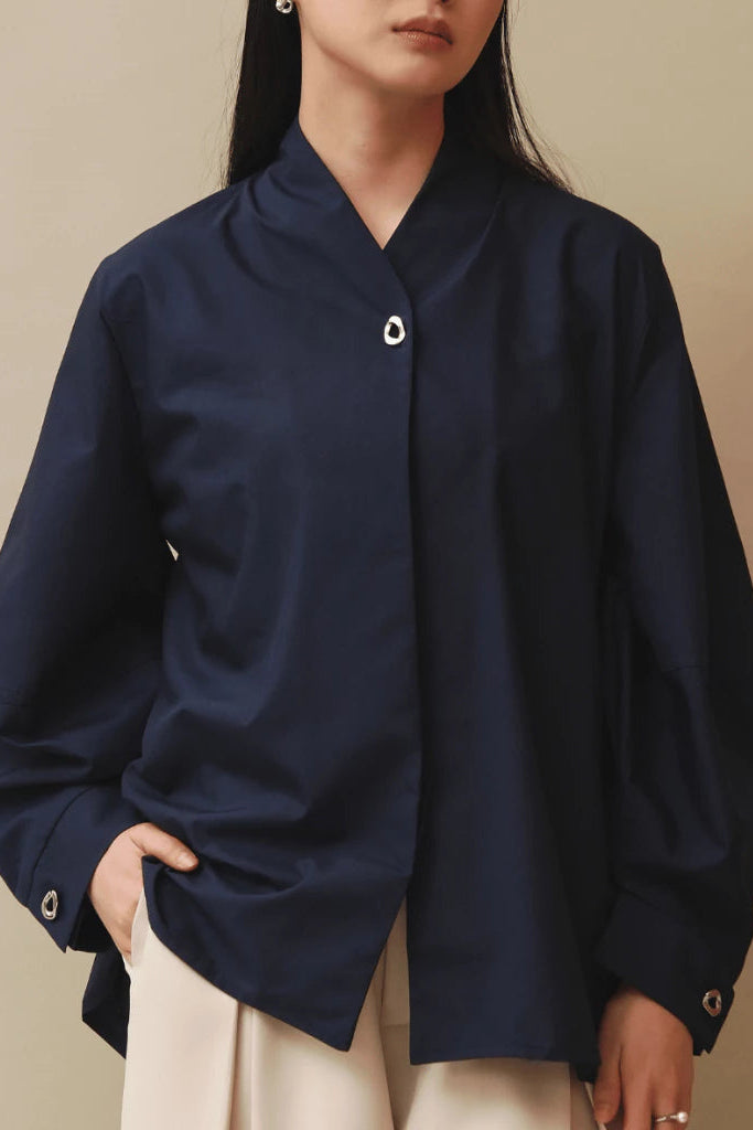 SOLR - Linear Puffy Top Navy - LR Studio