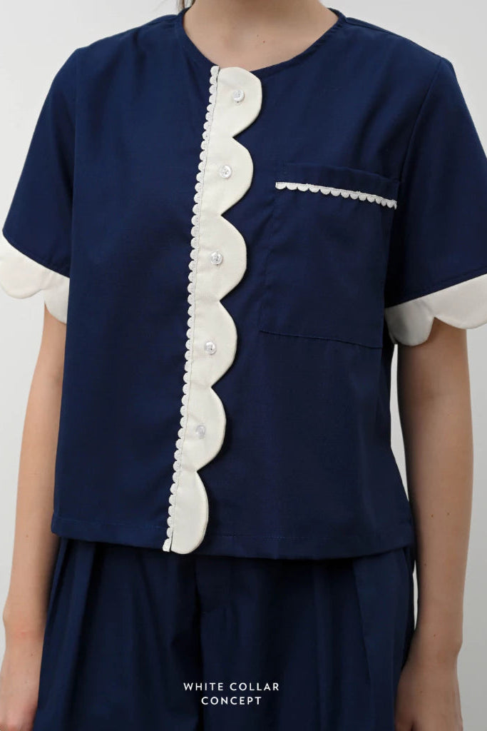 Shellie Top Navy - White Collar Concept