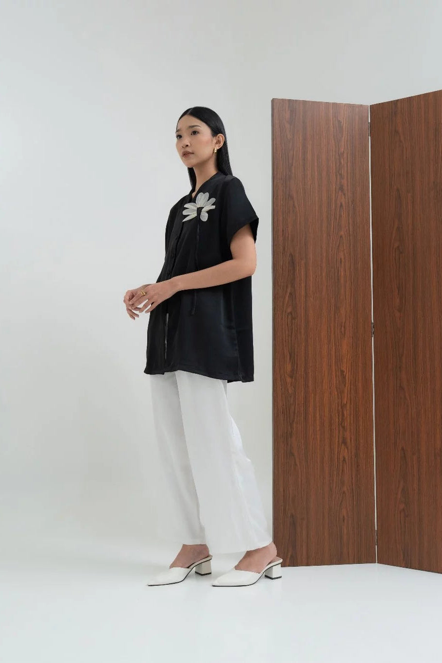 Kelana Top Black - Monday To Friday