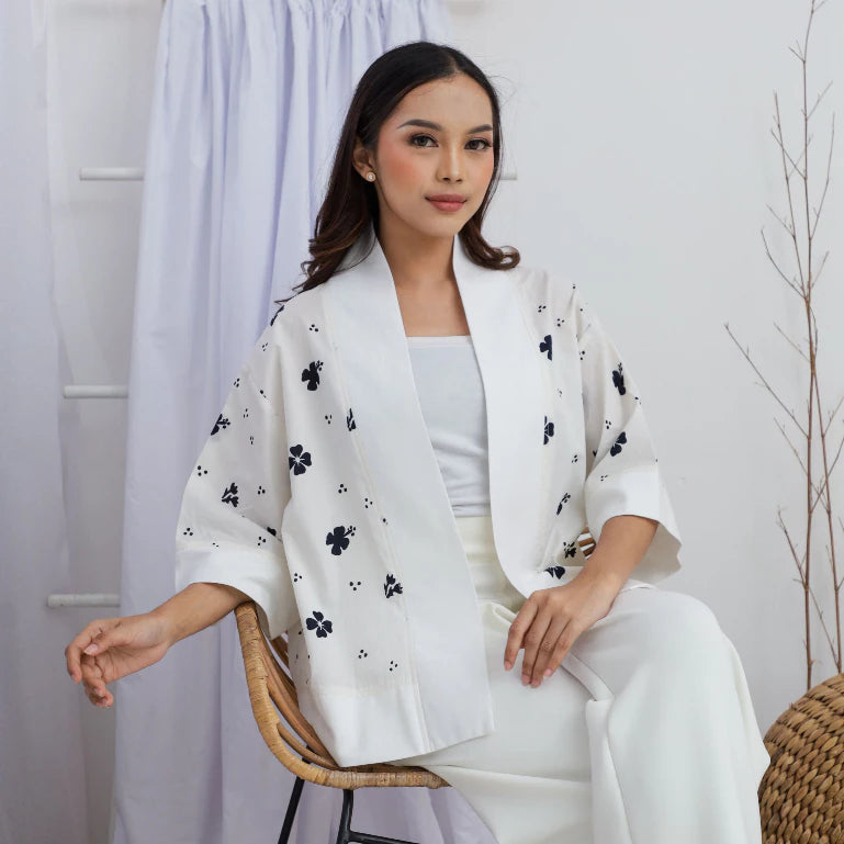 Sartika Outer White - Kain Lokal