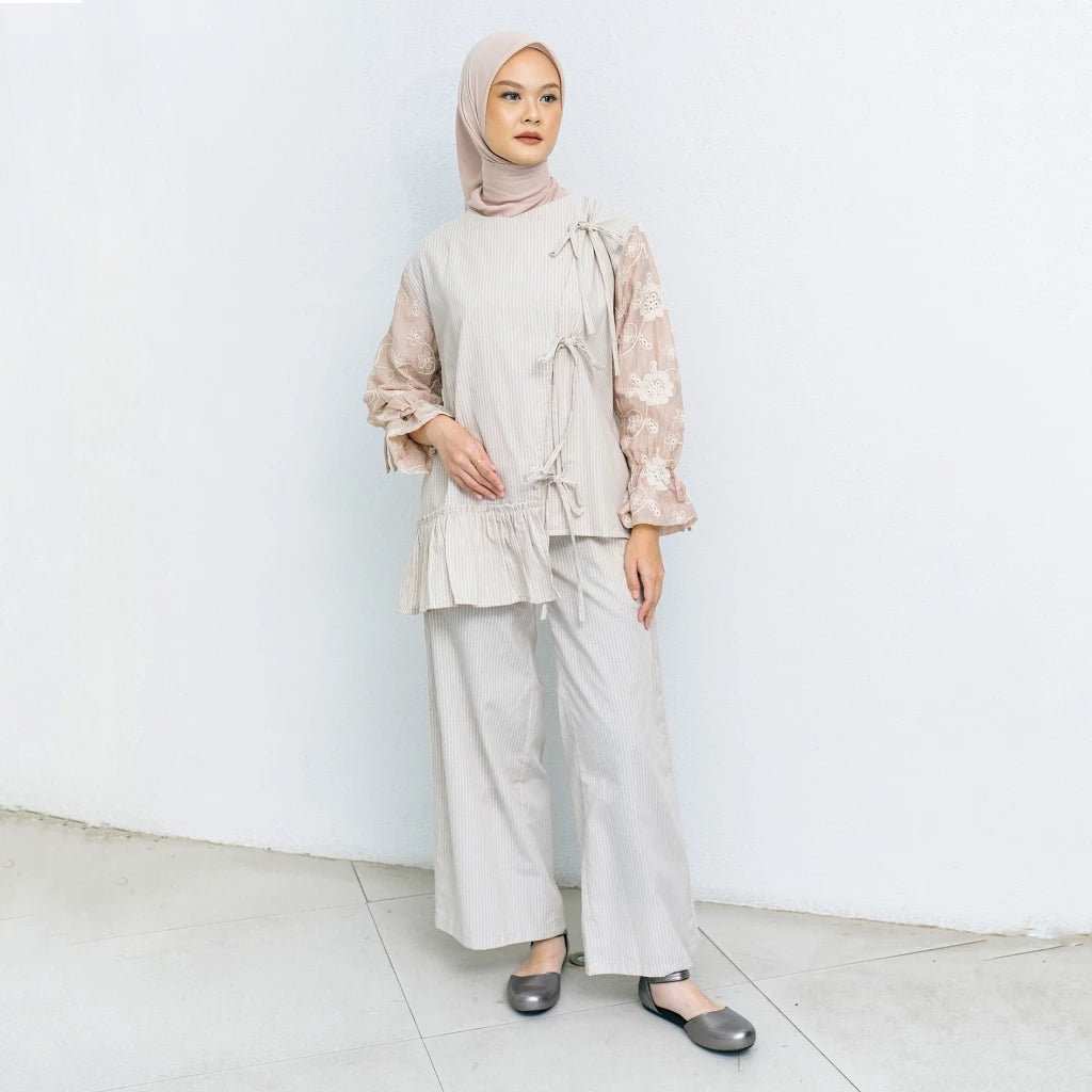 Asymmetric Peplum Top St Creme - Aumone