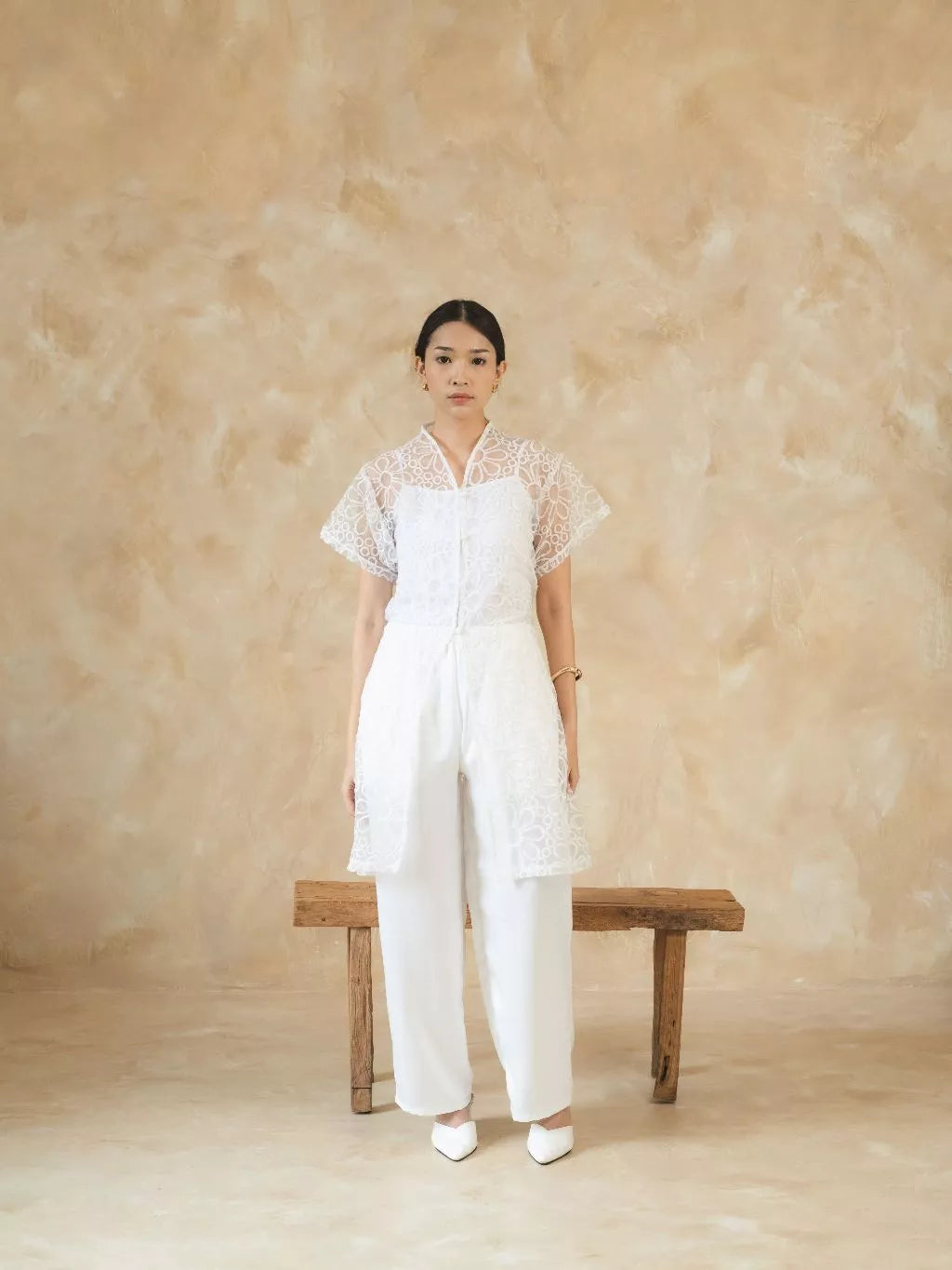 Zalina Outer White - Monday To Friday