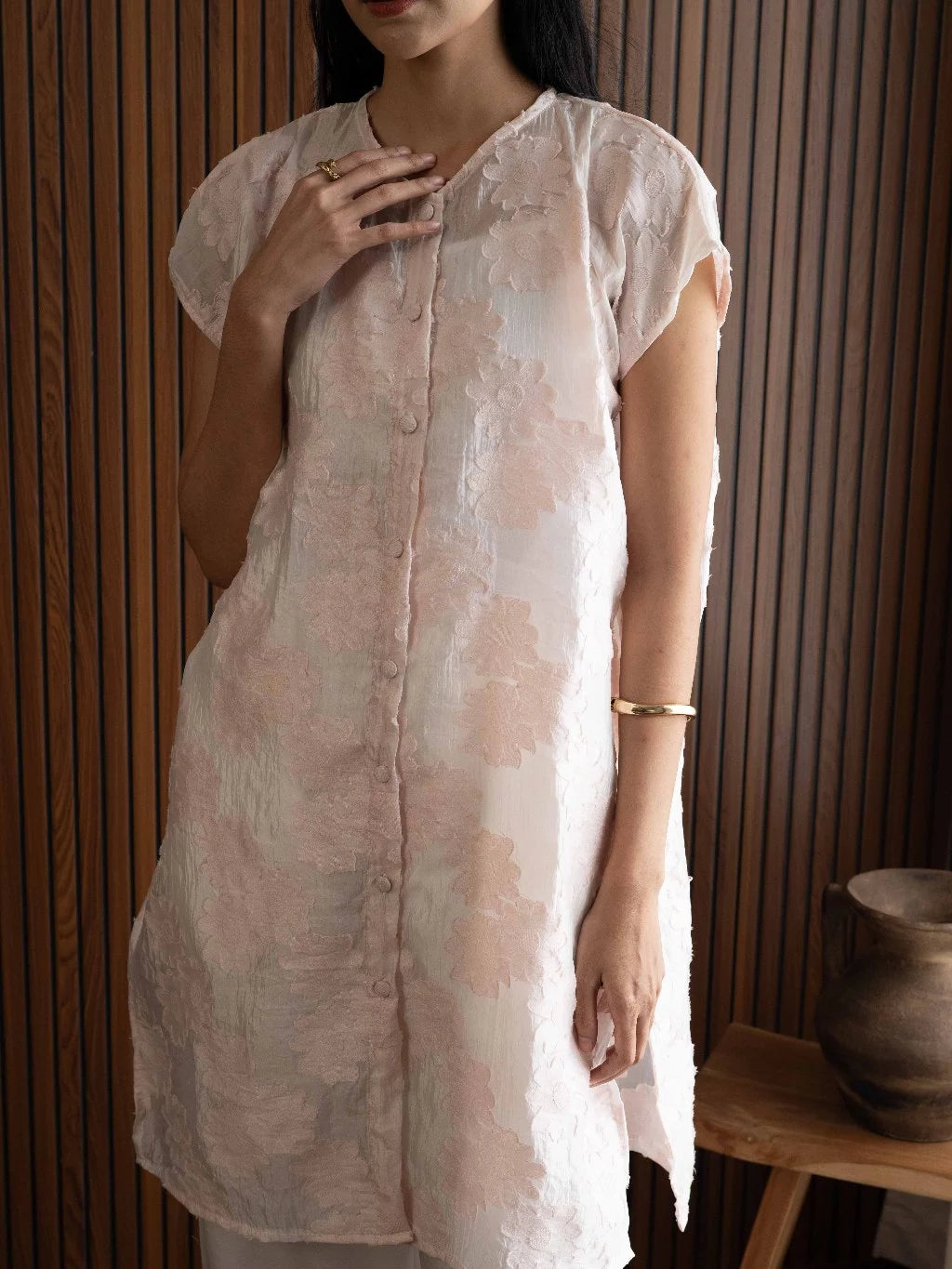 Yuna Tunik - Monday To Friday