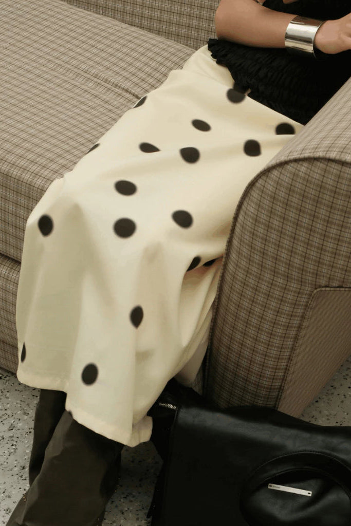 Blurred Dot Skirt Butter - Nylony