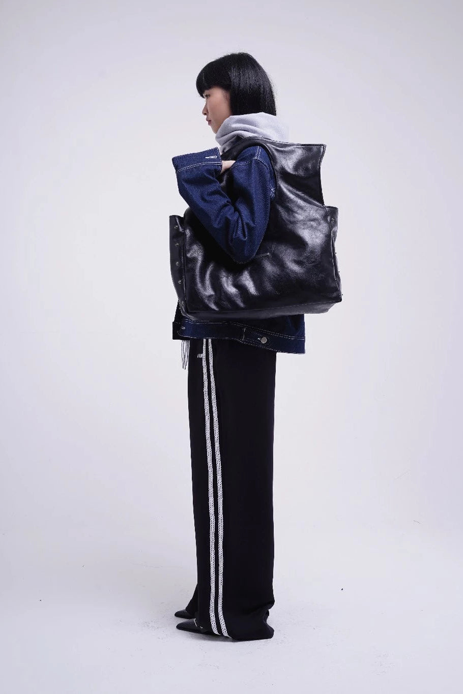 Marlon Leather Bag Black (15) - Nylony