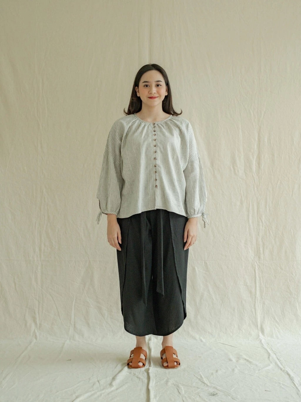 Blouse Kirana Salur Abu (New) - Labuan Linen Wear