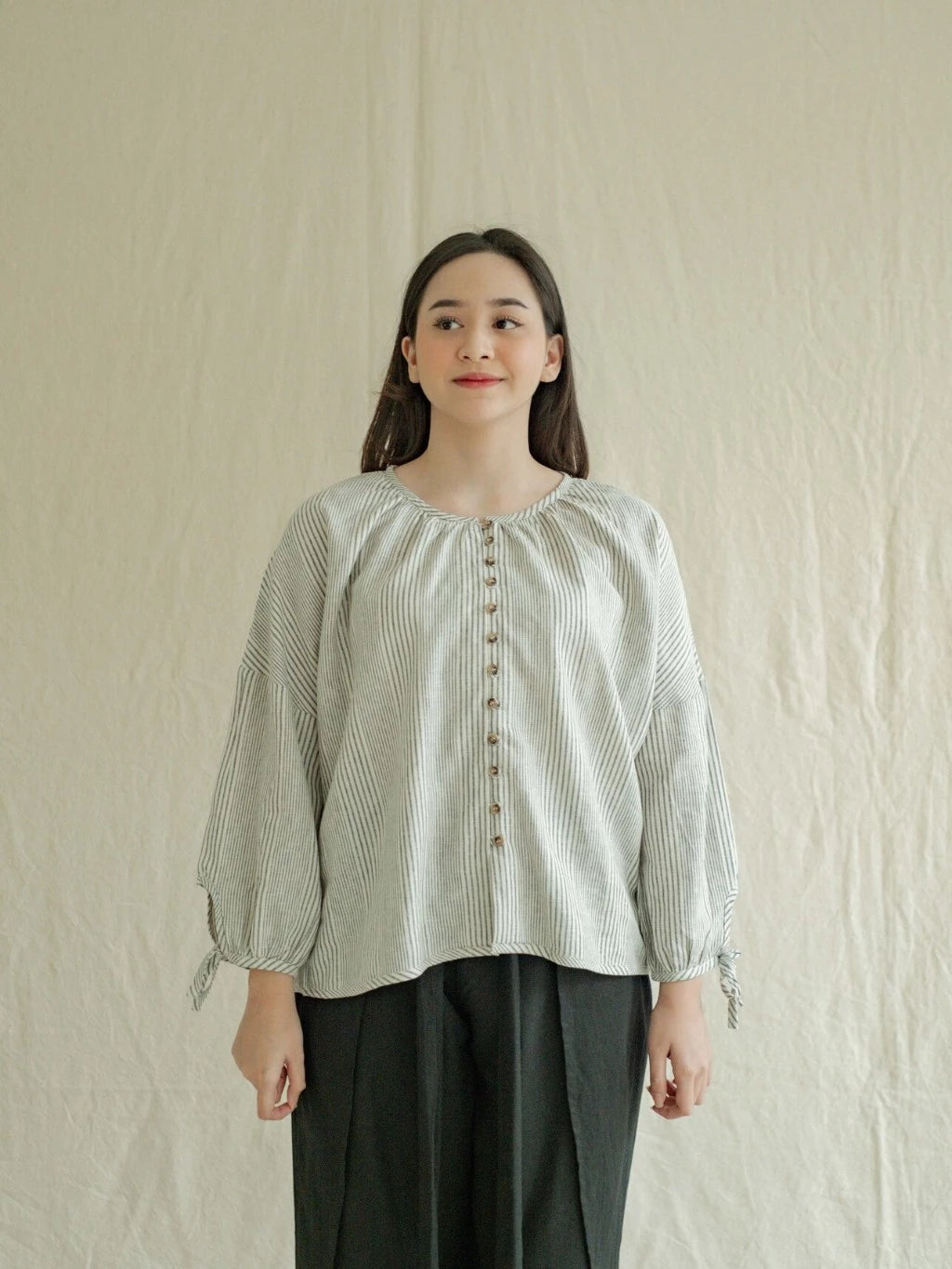 Blouse Kirana Salur Abu (New) - Labuan Linen Wear