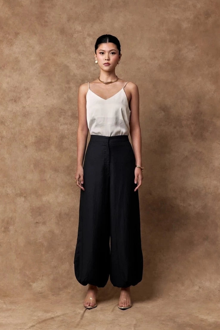 Suri Balloon Pants Hitam - Mine