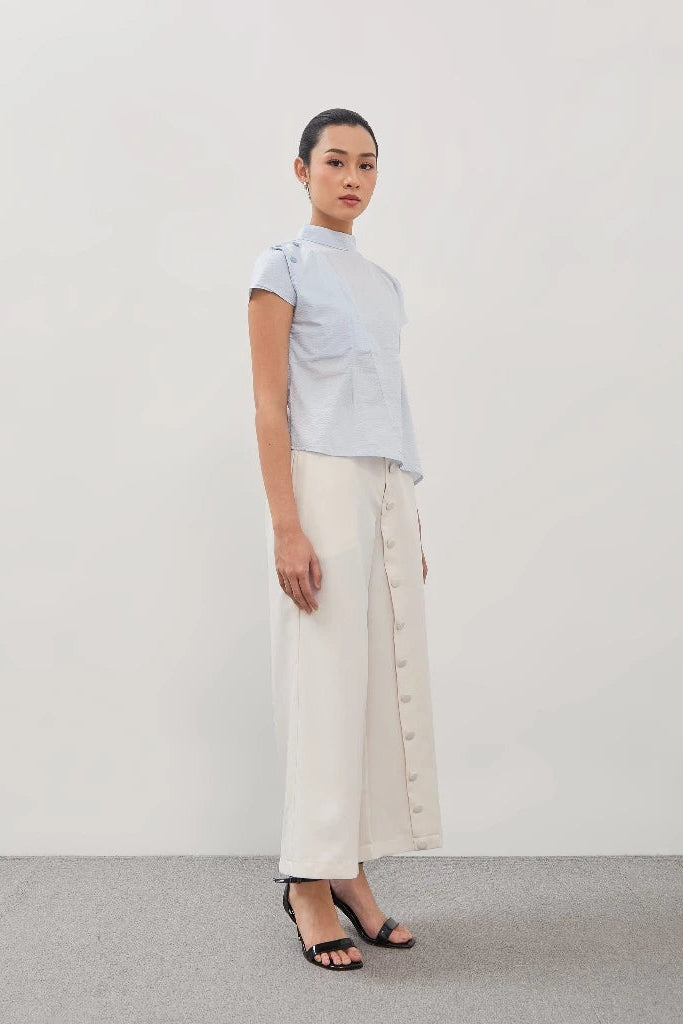 Nonna Shortsleeved Ice Blue - Isoos Studios