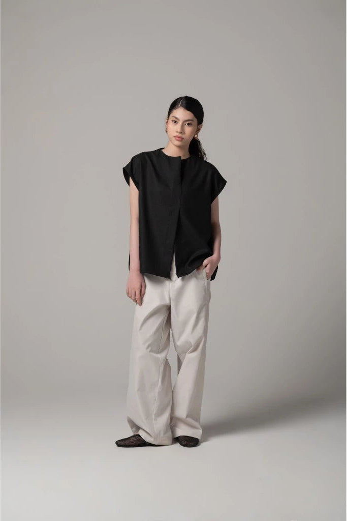 Nala Blouse Black - Kajuaruna