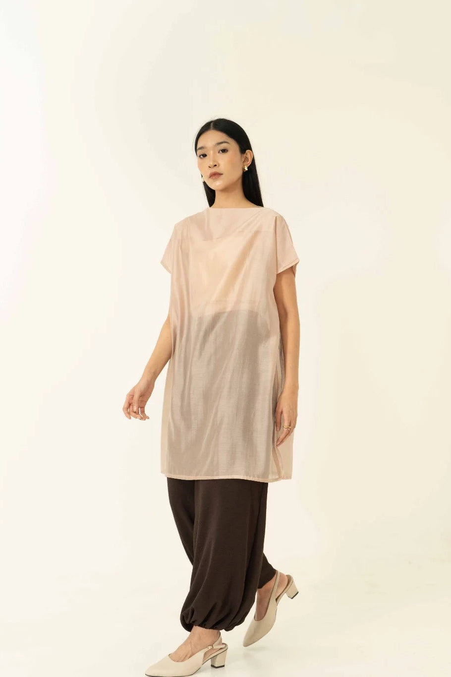 Samara Top Beige - Monday To Friday