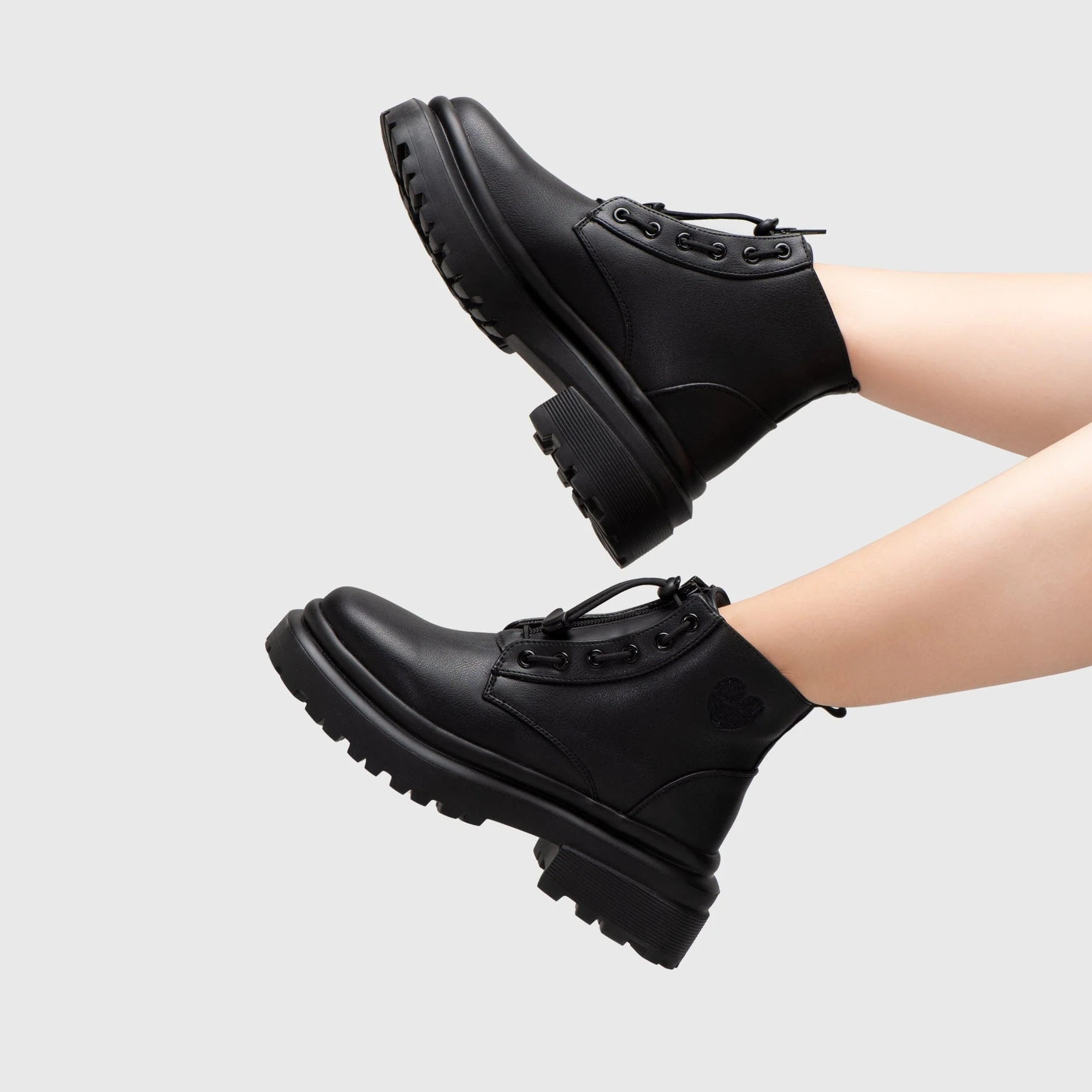 Adorable Projects Noemi Boots Black On Foot