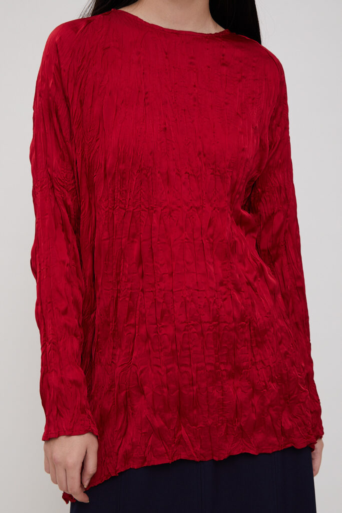 Shop At Velvet Sateen Textura Long Sleeves Red Close