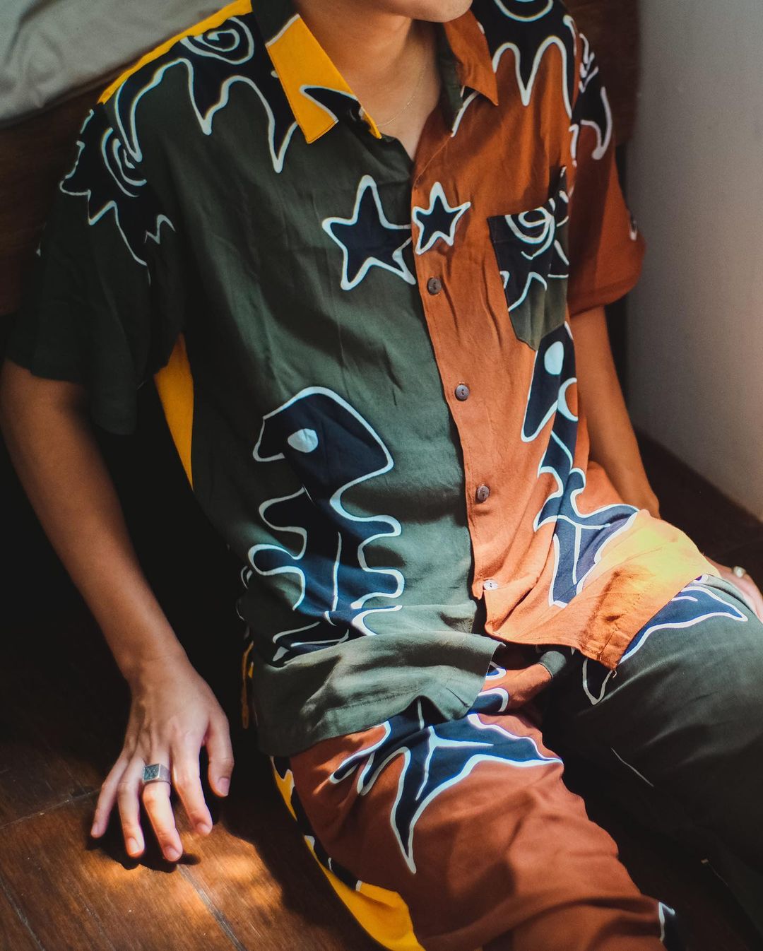 Handpainted Ikan Coklat Aloha Shirt - Joged Art