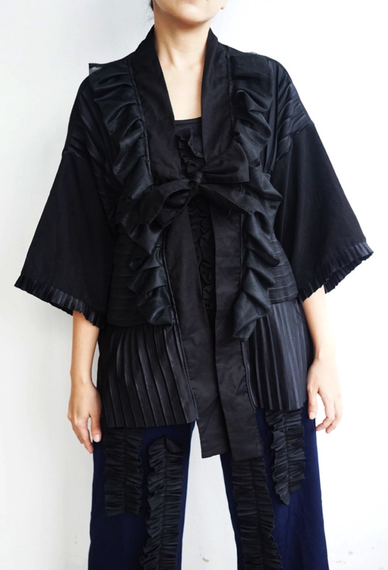 Black Macaroon Kimono - Mannquin Plastic