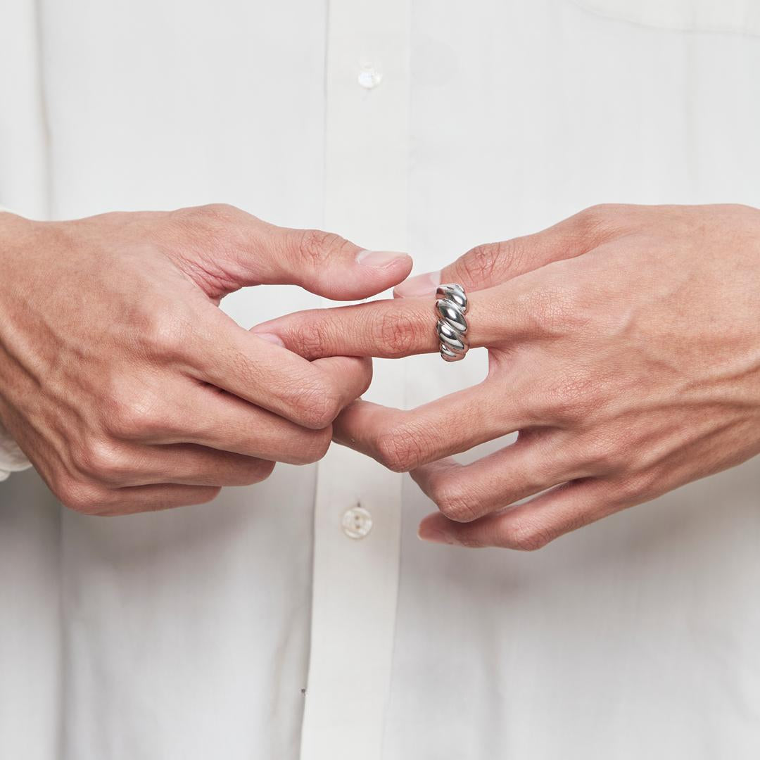 Twist Ring - Stuudio Particular