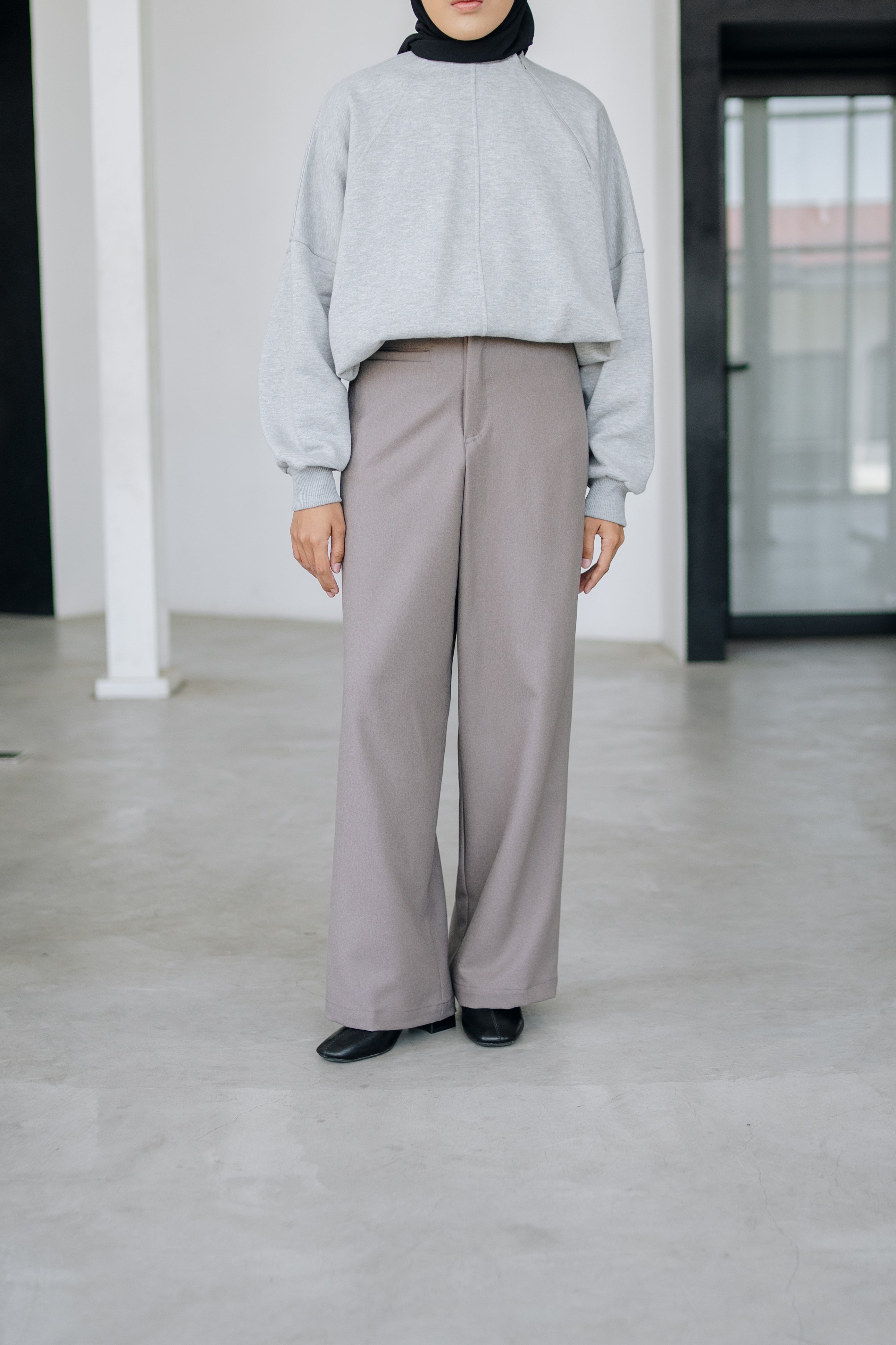 Dawn Straight Pants - Swifter x Rahmi.Apr