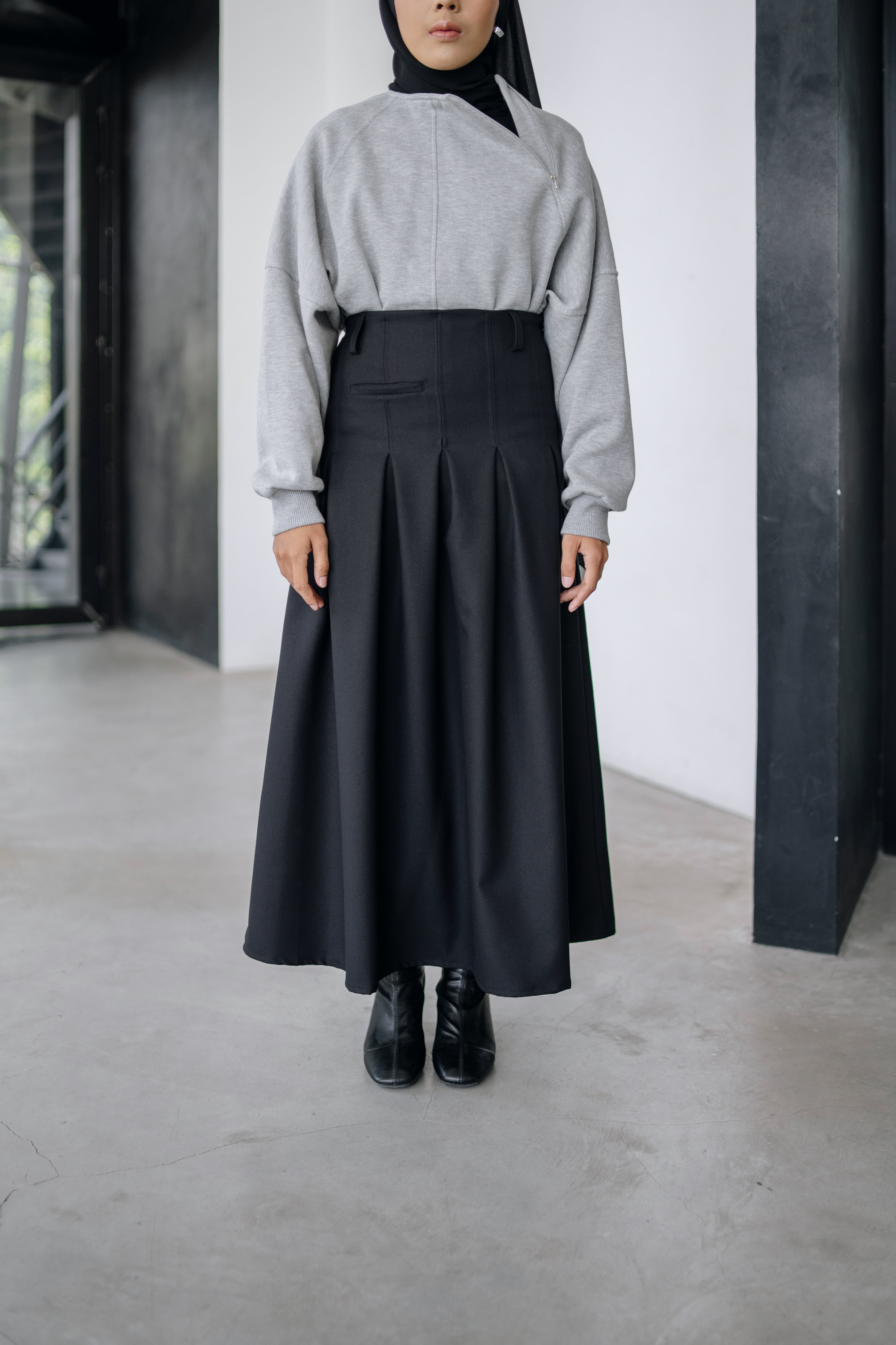 Refine Pleated Skirt - Swifter x Rahmi.Apr