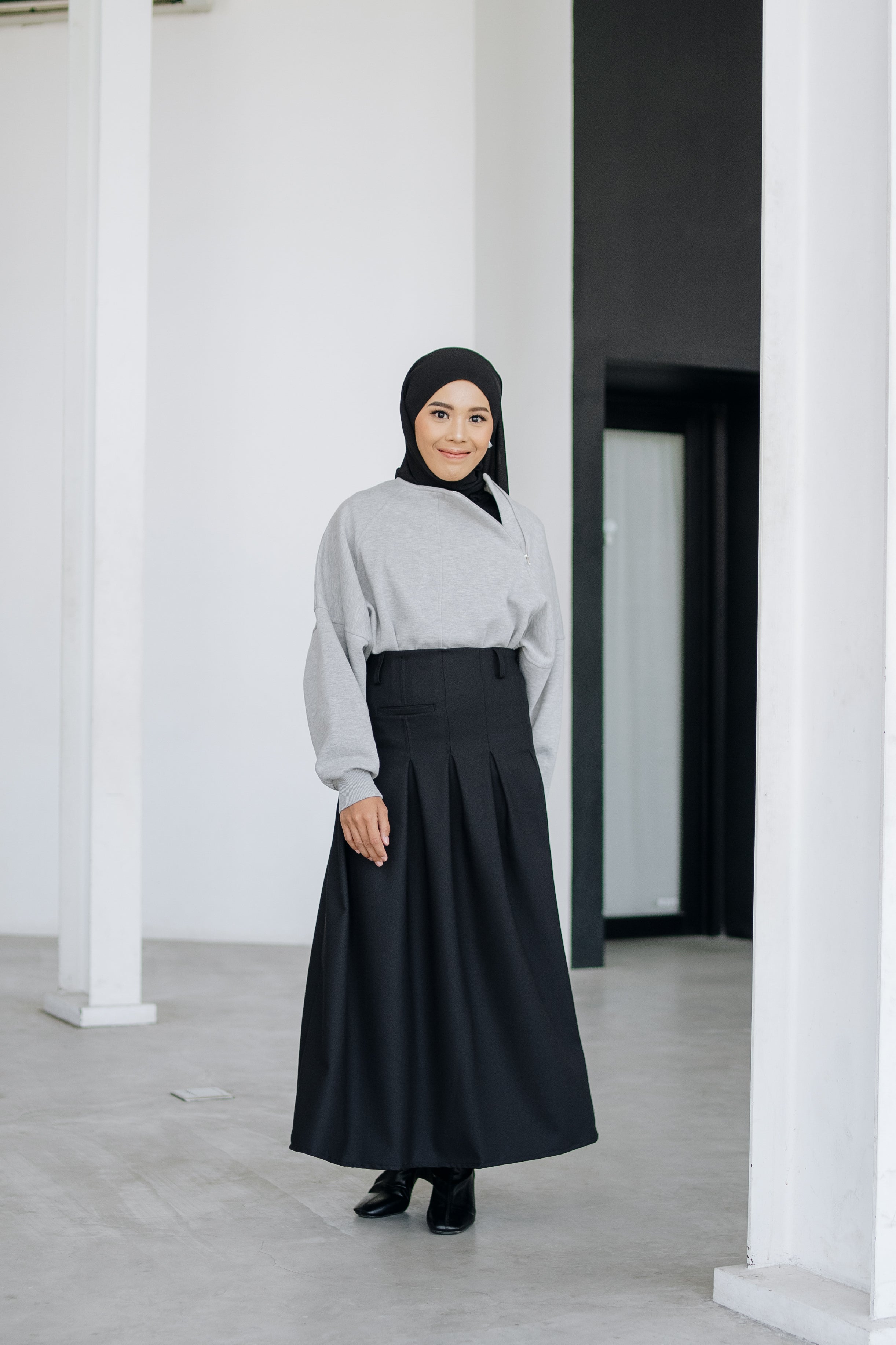 Refine Pleated Skirt - Swifter x Rahmi.Apr